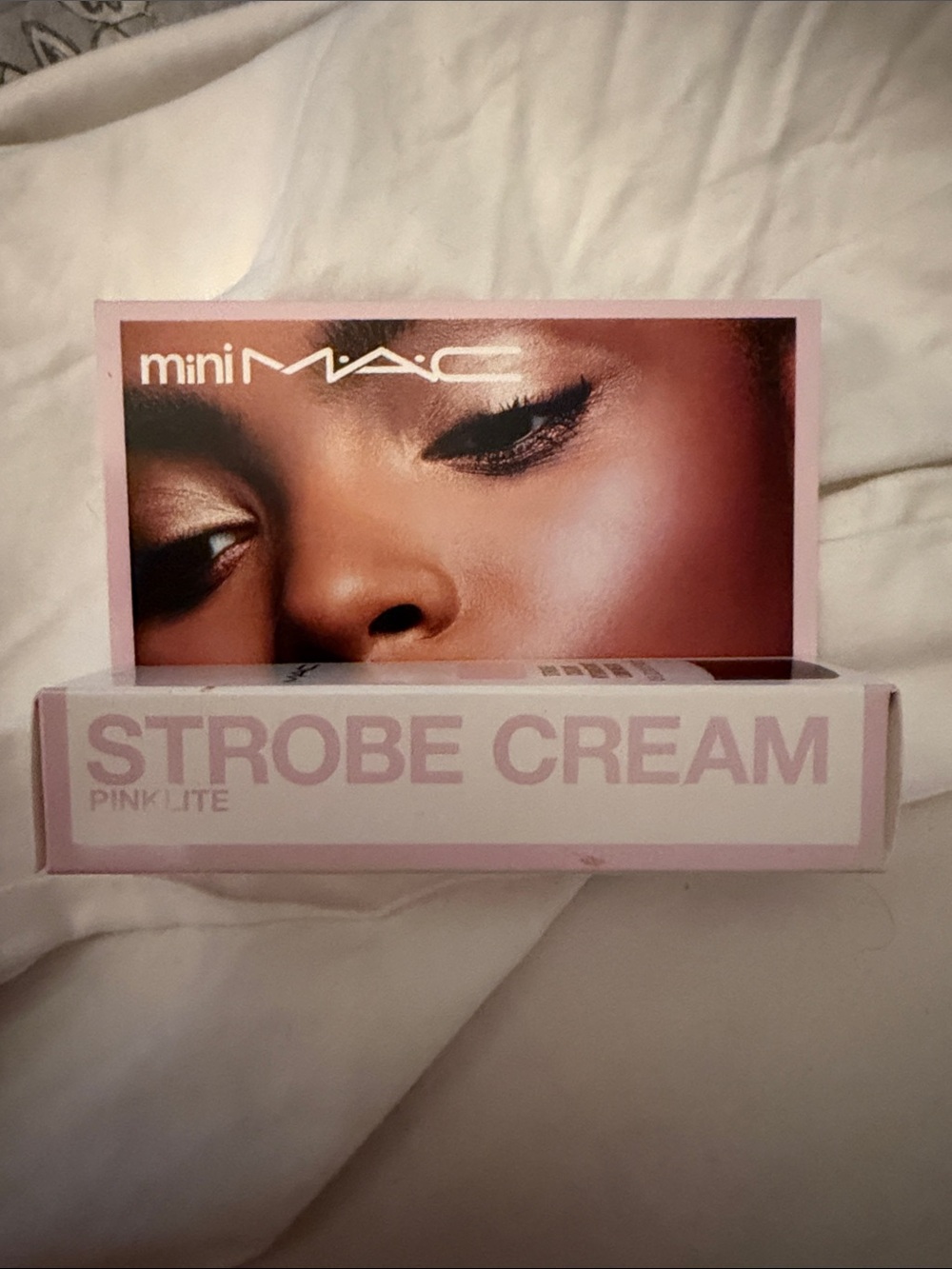 MAC Cosmetics Strobe Cream Pinklite Illuminating Highlighter (Pink)